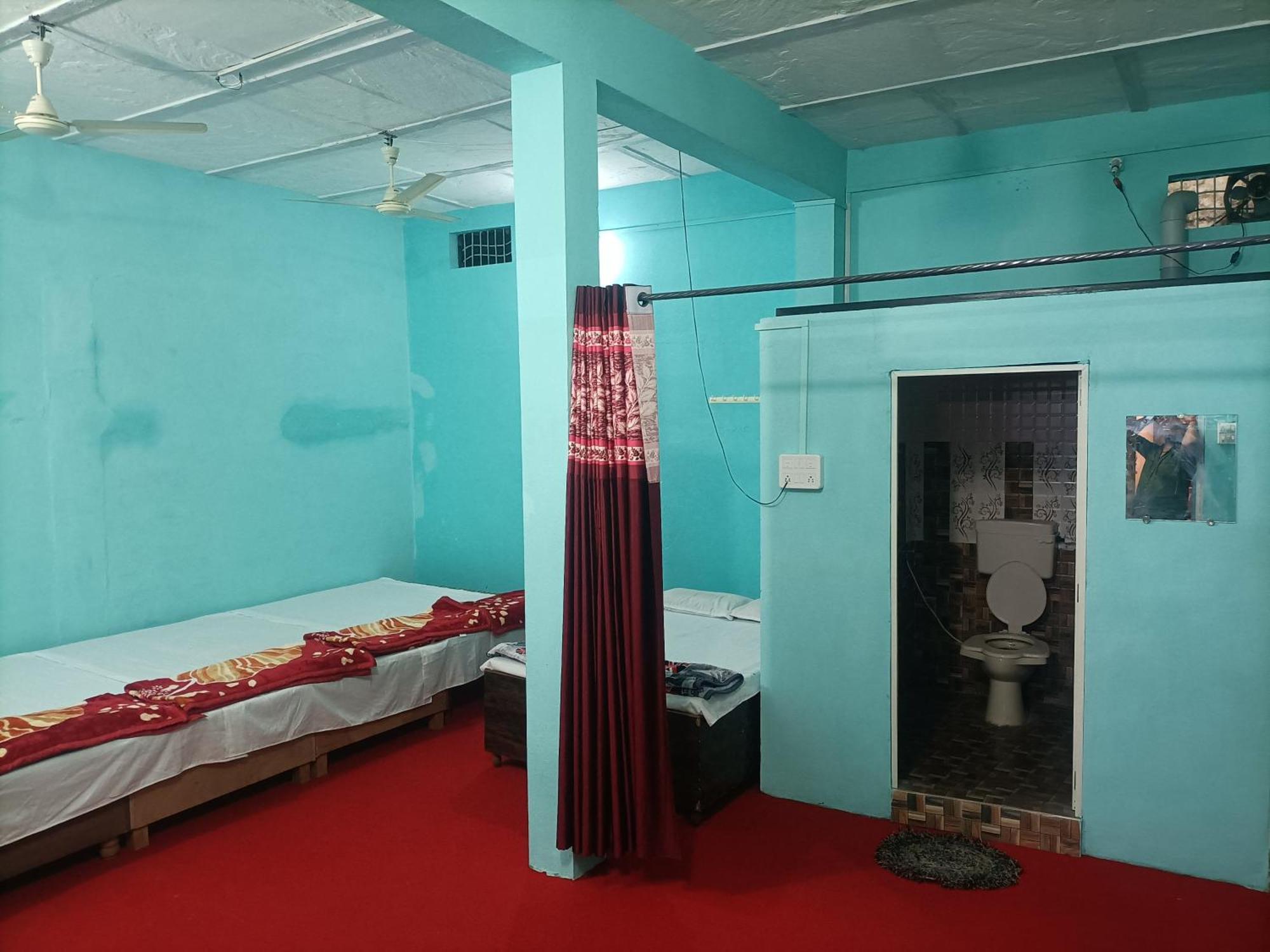 Shri Gamya Guest House Ujjain Eksteriør bilde