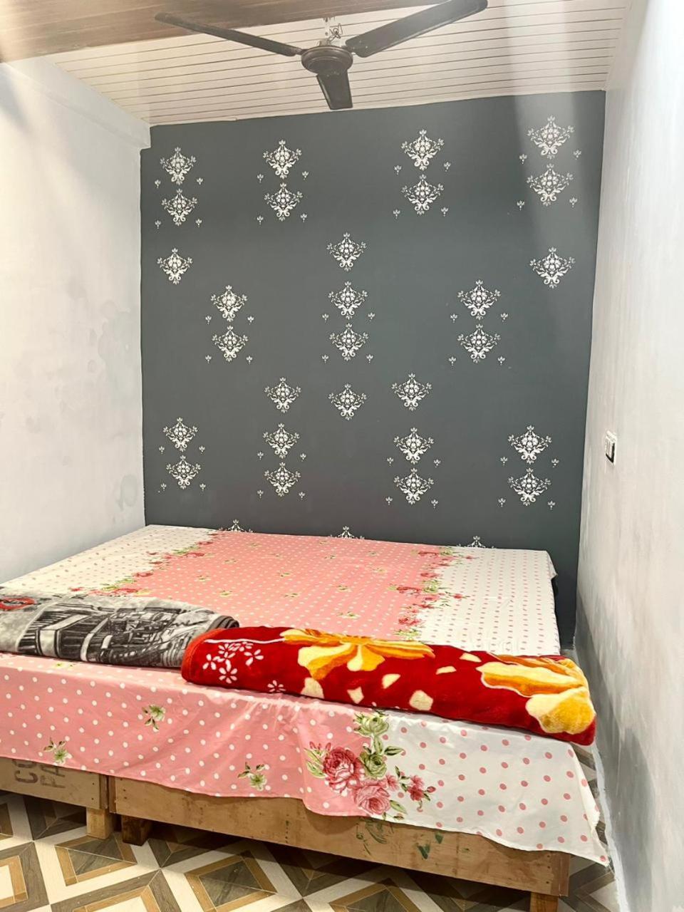 Shri Gamya Guest House Ujjain Rom bilde